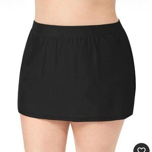Go by Gossip Plus Size Swim Skirt Black 1x - NWT